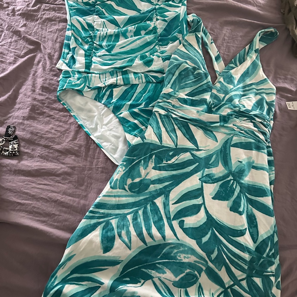 Tommy Bahama Teal and White Tankini Medium with Large Coverup